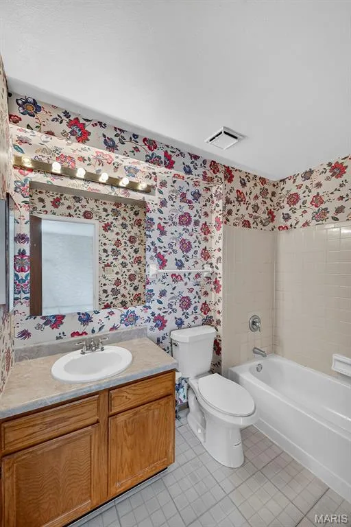 17081 Sandalwood Creek Drive, Wildwood, MO 63038 — listing photo 28 of 56
