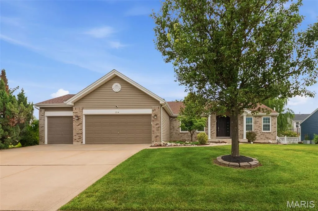 Desirable large, Corner lot and attached 3 car garage in this Fountains at Bear Creek community — 214 Charging Bear Drive, Wentzville, MO 63385