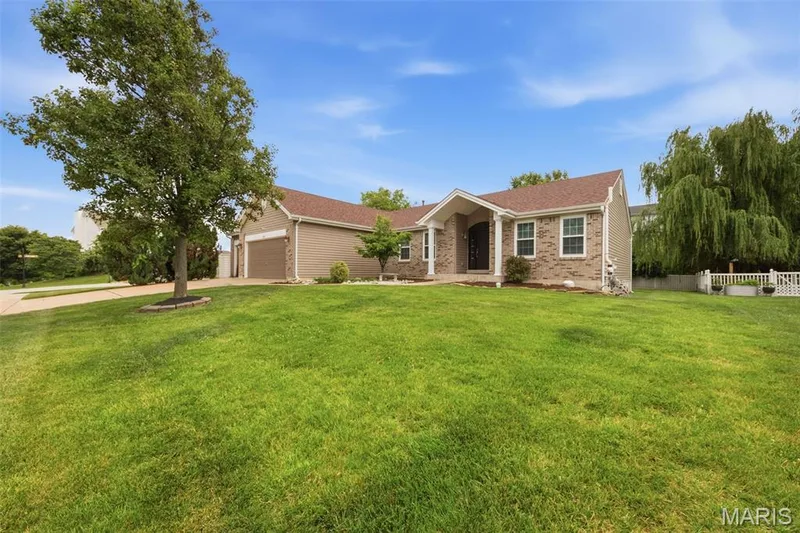 Spacious front, side and backyard — 214 Charging Bear Drive, Wentzville, MO 63385
