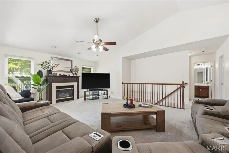 214 Charging Bear Drive, Wentzville, MO 63385 — listing photo 10 of 74