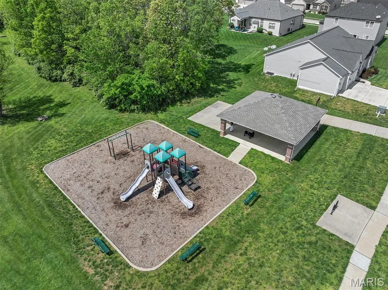 225 Thorn Brook Drive, O'Fallon, MO 63366 — listing photo 36 of 39