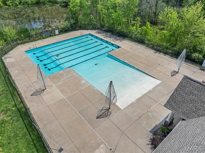 225 Thorn Brook Drive, O'Fallon, MO 63366 — listing photo 37 of 39