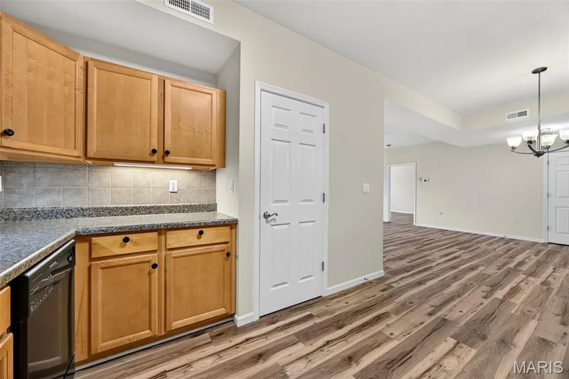 6 Monarch Trace Court #103, Chesterfield, MO 63017 — listing photo 12 of 41