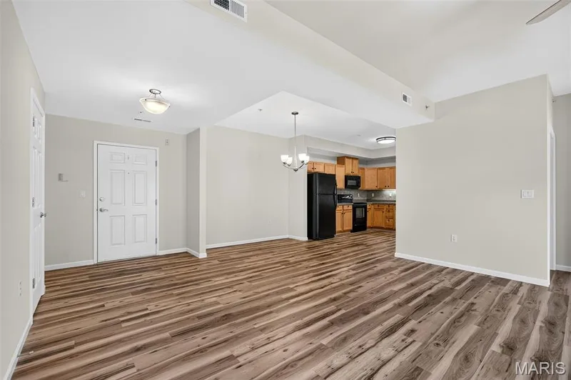 6 Monarch Trace Court #103, Chesterfield, MO 63017 — listing photo 14 of 41