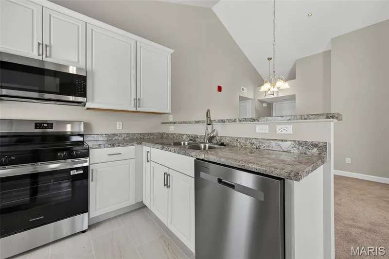 4301 Spring Creek Lane, O'Fallon, MO 63368 — listing photo 12 of 31