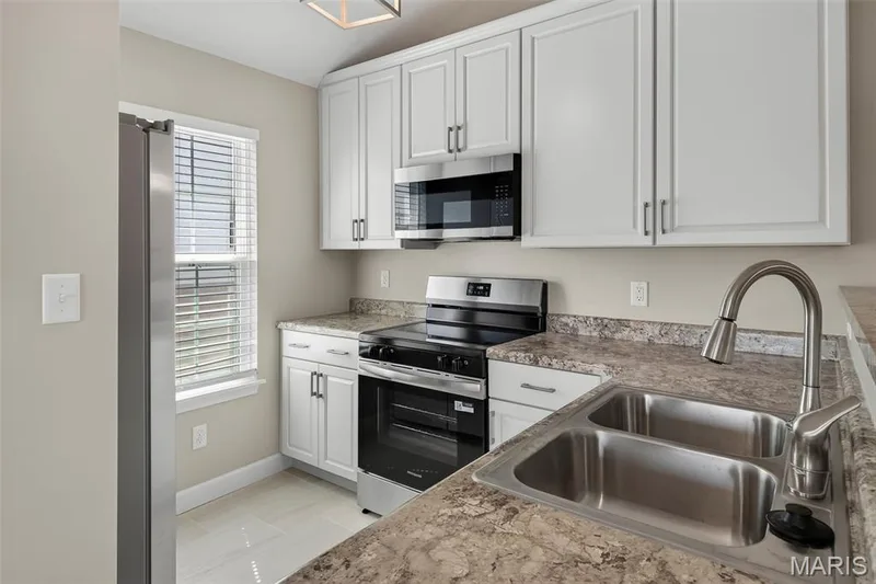 4301 Spring Creek Lane, O'Fallon, MO 63368 — listing photo 16 of 31