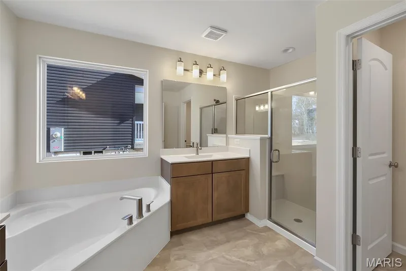 302 Osprey Court, Lake St. Louis, MO 63367 — listing photo 20 of 28
