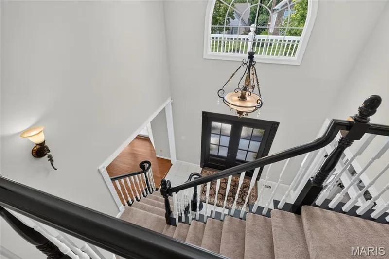 14814 Straub Hill Lane, Chesterfield, MO 63017 — listing photo 4 of 66