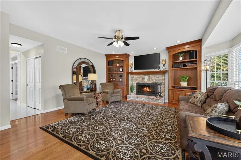 14814 Straub Hill Lane, Chesterfield, MO 63017 — listing photo 9 of 66