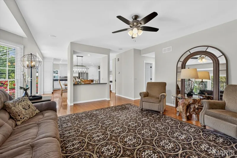 14814 Straub Hill Lane, Chesterfield, MO 63017 — listing photo 11 of 66