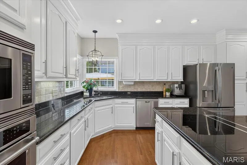 14814 Straub Hill Lane, Chesterfield, MO 63017 — listing photo 18 of 66