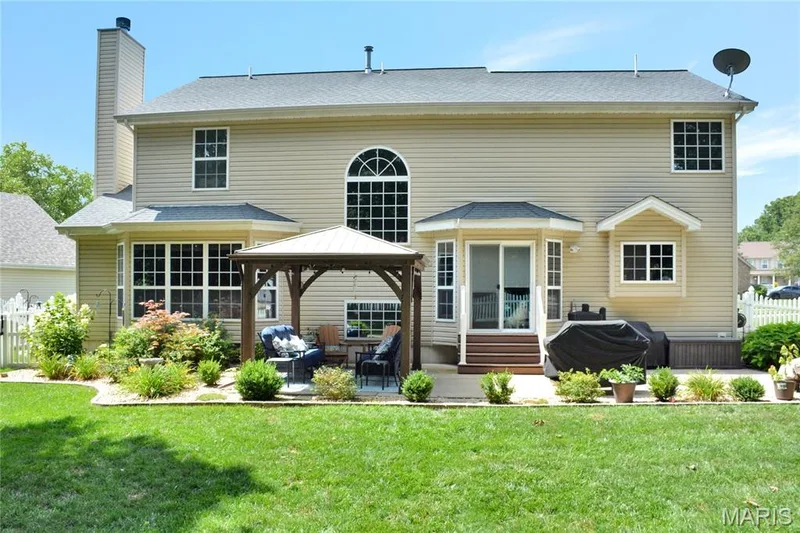 278 Huntsdale Drive, Wentzville, MO 63385 — listing photo 4 of 46