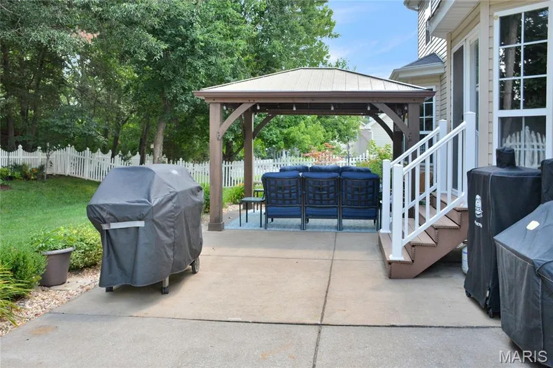 278 Huntsdale Drive, Wentzville, MO 63385 — listing photo 5 of 46