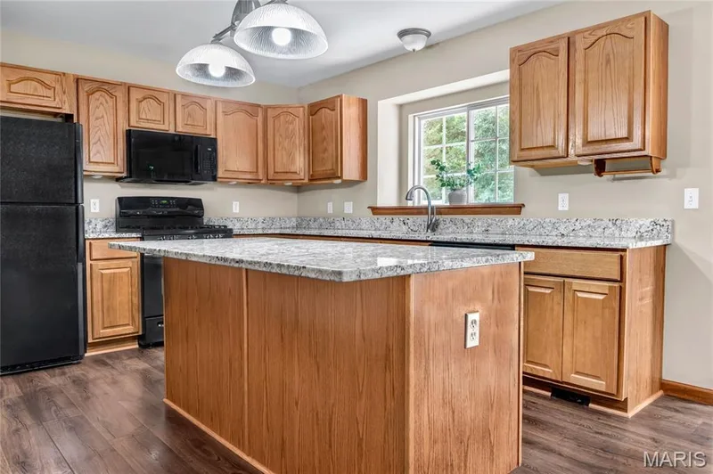 278 Huntsdale Drive, Wentzville, MO 63385 — listing photo 8 of 46