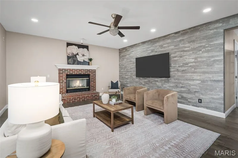 1001 Summersweet Drive, St Peters, MO 63376 — listing photo 9 of 58