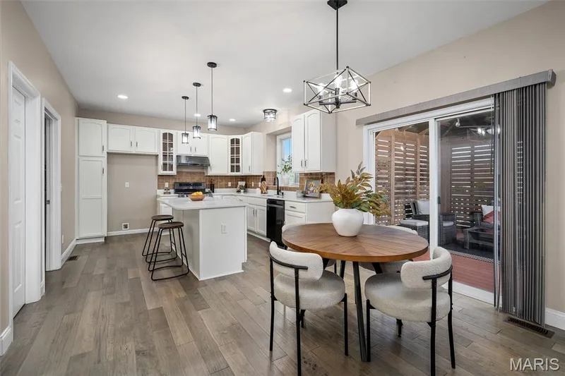 1001 Summersweet Drive, St Peters, MO 63376 — listing photo 13 of 58