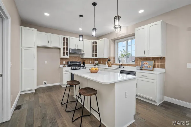 1001 Summersweet Drive, St Peters, MO 63376 — listing photo 14 of 58