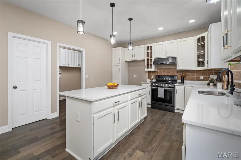 1001 Summersweet Drive, St Peters, MO 63376 — listing photo 15 of 58