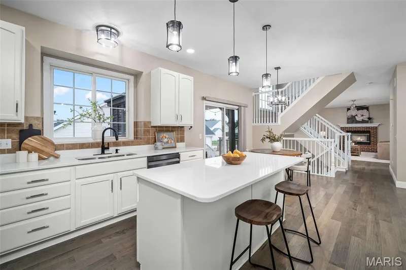 1001 Summersweet Drive, St Peters, MO 63376 — listing photo 18 of 58