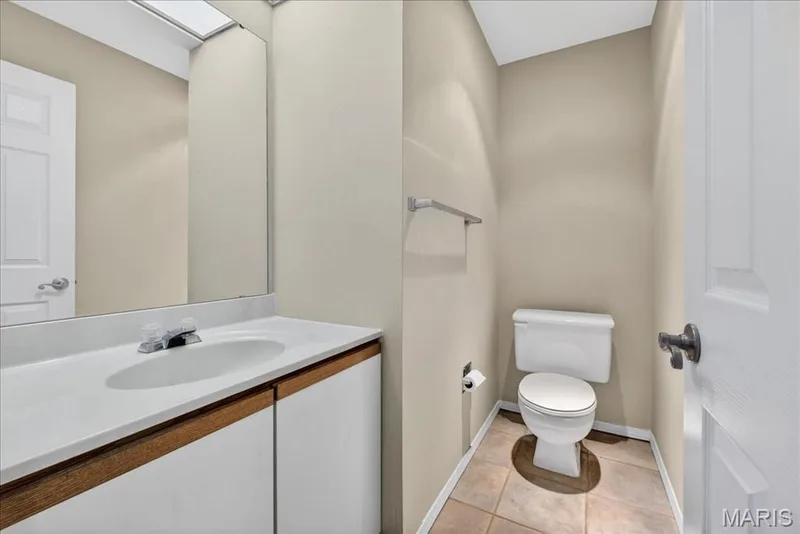 Main floor half bathroom — 352 Windsor Place #B, St Peters, MO 63376