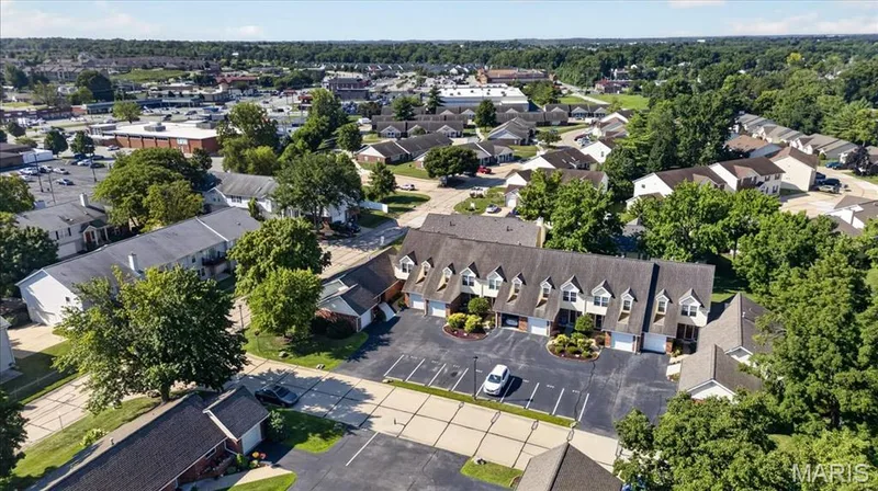 Schedule a showing today! — 352 Windsor Place #B, St Peters, MO 63376