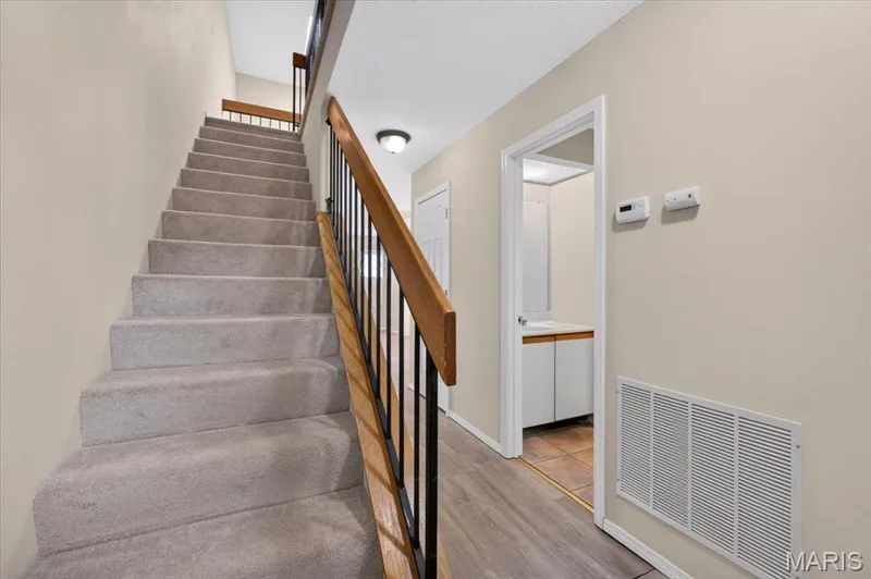 Let's step inside! — 352 Windsor Place #B, St Peters, MO 63376