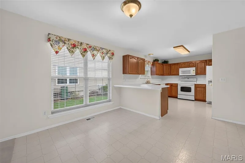 1563 Englebrook Drive, Wildwood, MO 63011 — listing photo 17 of 50