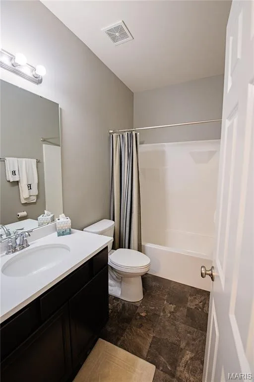 106 Crystal Creek Court, Wentzville, MO 63385 — listing photo 21 of 34