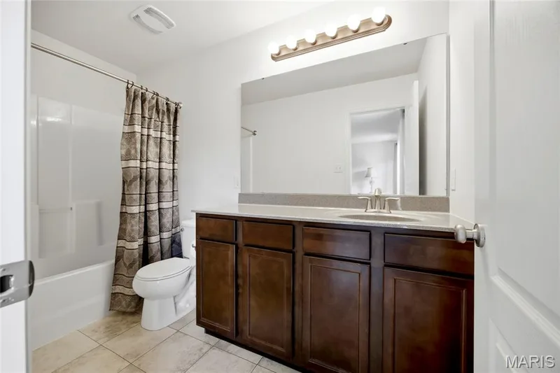 315 Fronterra Court, Cottleville, MO 63376 — listing photo 16 of 42