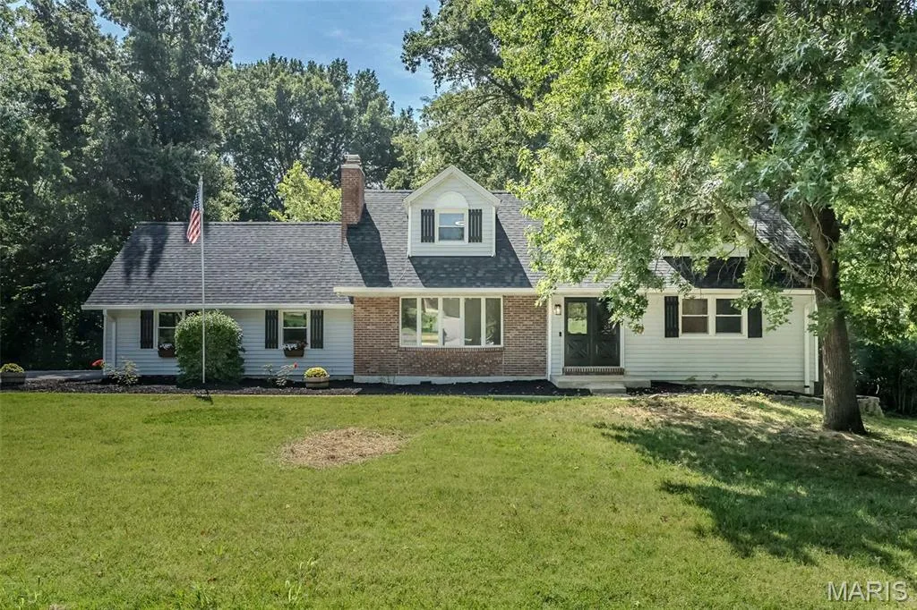 Welcome to 5935 Lafayette — 5935 Lafayette Drive, Weldon Spring, MO 63304