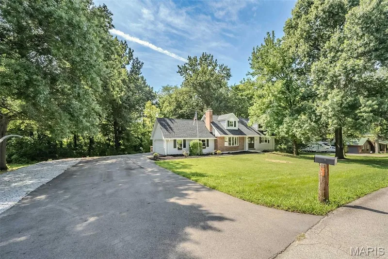 5935 Lafayette Drive, Weldon Spring, MO 63304 — listing photo 2 of 57