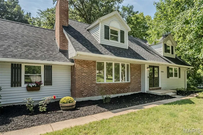 5935 Lafayette Drive, Weldon Spring, MO 63304 — listing photo 5 of 57