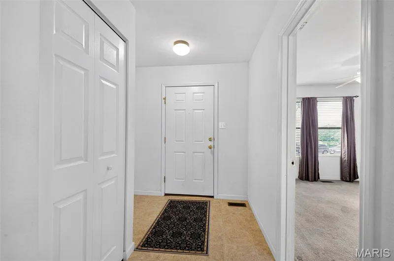 549 Rifle Ridge Drive, Wentzville, MO 63385 — listing photo 4 of 34