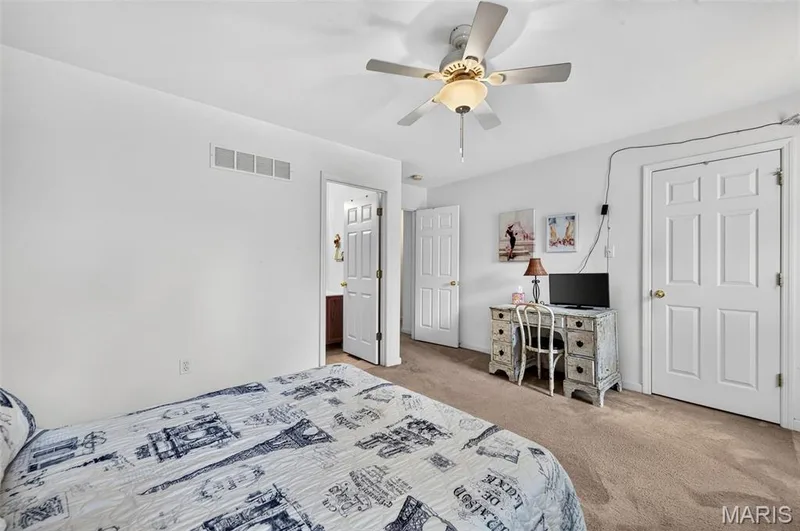 549 Rifle Ridge Drive, Wentzville, MO 63385 — listing photo 16 of 34
