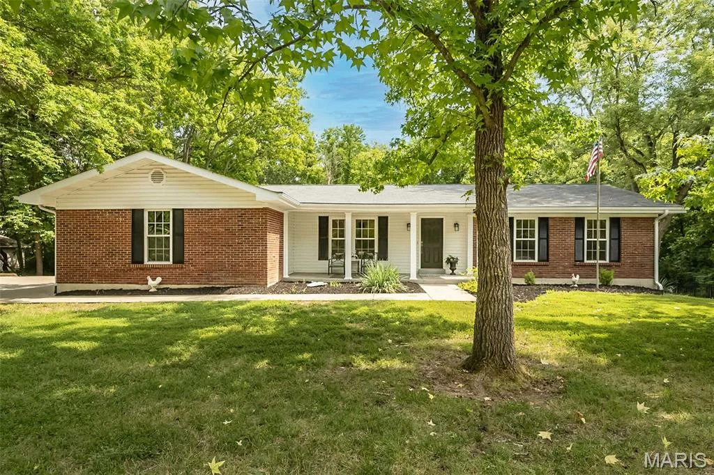 5927 Lafayette Drive, Weldon Spring, MO 63304 — listing photo 1 of 57