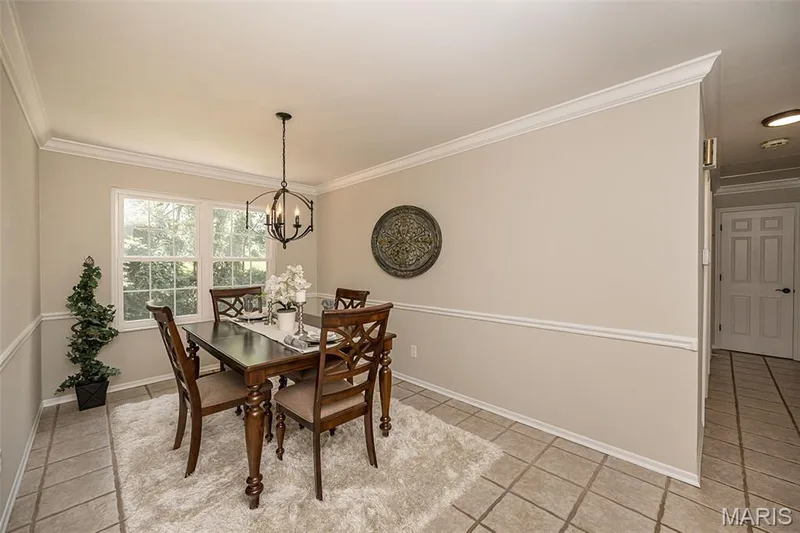 5927 Lafayette Drive, Weldon Spring, MO 63304 — listing photo 10 of 57