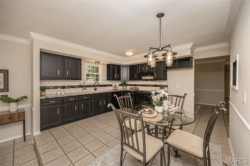 5927 Lafayette Drive, Weldon Spring, MO 63304 — listing photo 17 of 57