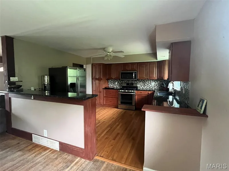2701 Headland Drive, St Charles, MO 63301 — listing photo 16 of 21
