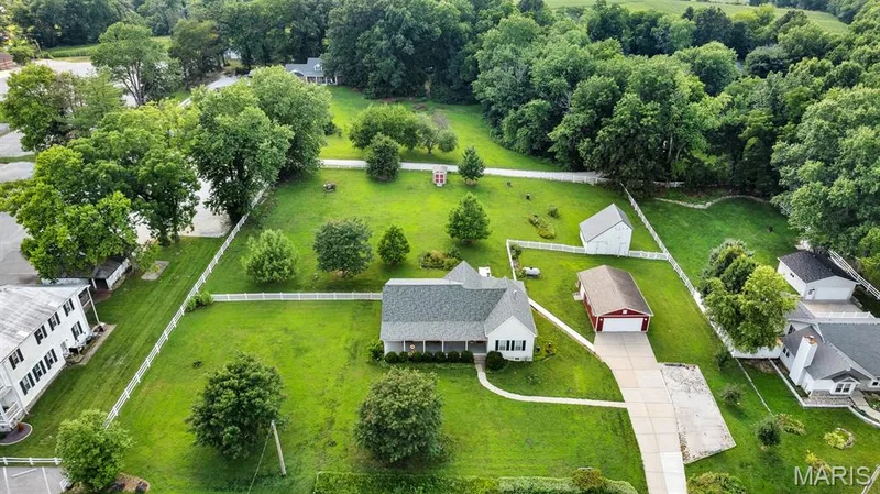2365 Saint Paul Road, St Paul, MO 63366 — listing photo 22 of 28