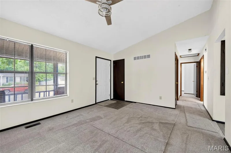 2305 Amarillo Drive, O'Fallon, MO 63368 — listing photo 5 of 27