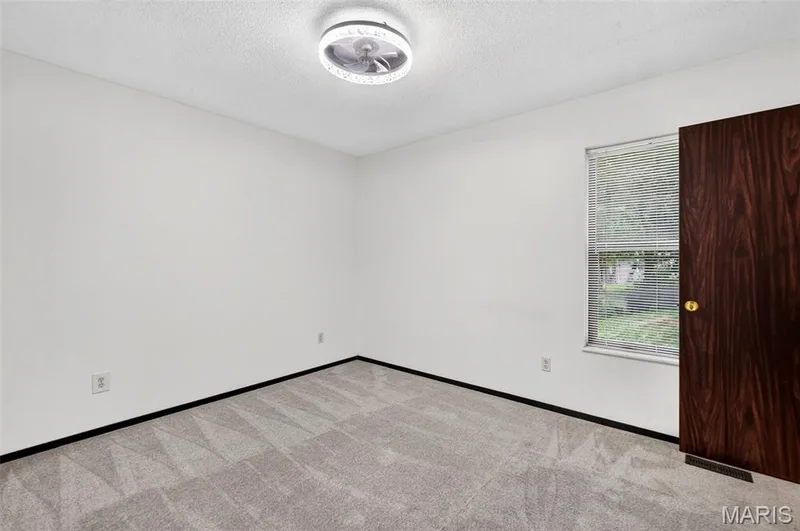 2305 Amarillo Drive, O'Fallon, MO 63368 — listing photo 10 of 27