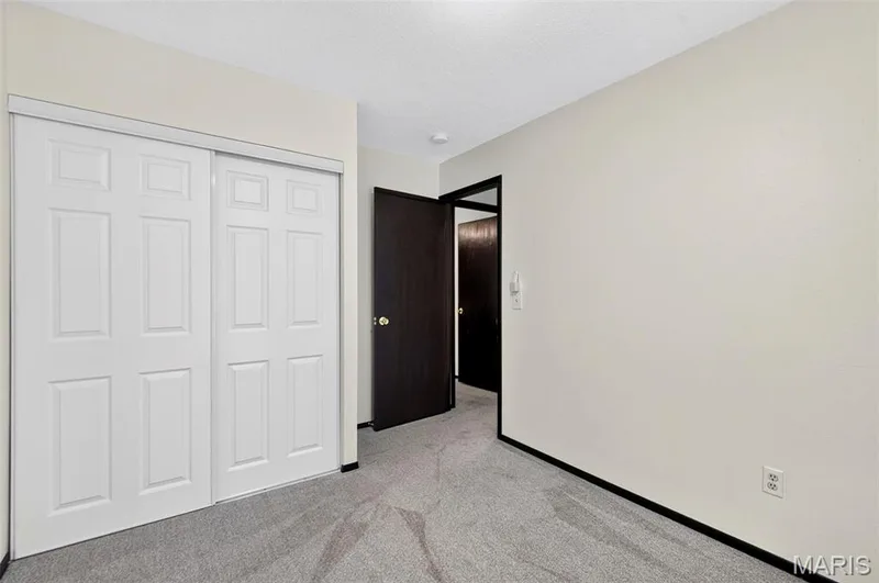 2305 Amarillo Drive, O'Fallon, MO 63368 — listing photo 13 of 27