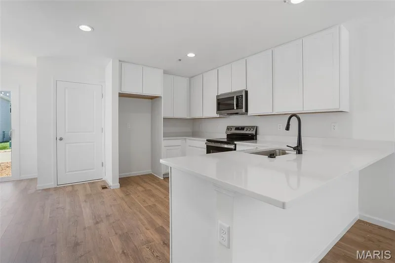 166 Sunset Terrace Drive, O'Fallon, MO 63385 — listing photo 7 of 19