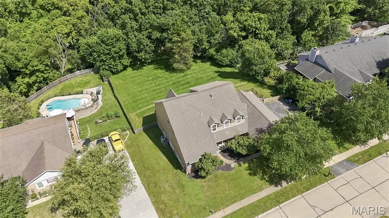 542 Eagles Nest Court, Wildwood, MO 63011 — listing photo 3 of 38