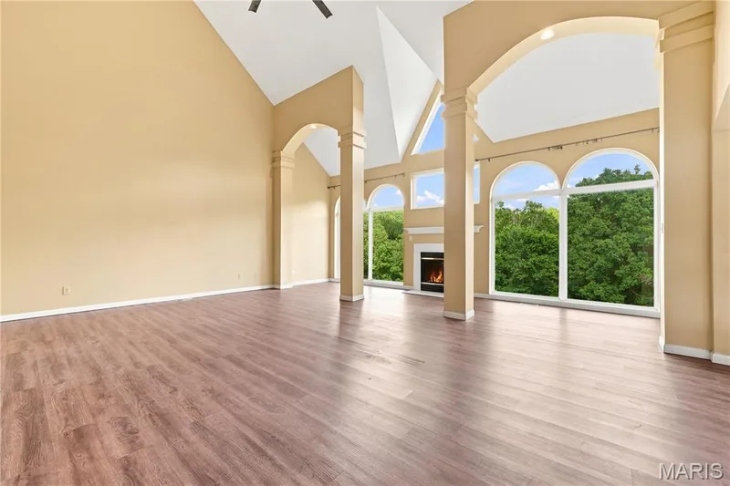 542 Eagles Nest Court, Wildwood, MO 63011 — listing photo 7 of 38