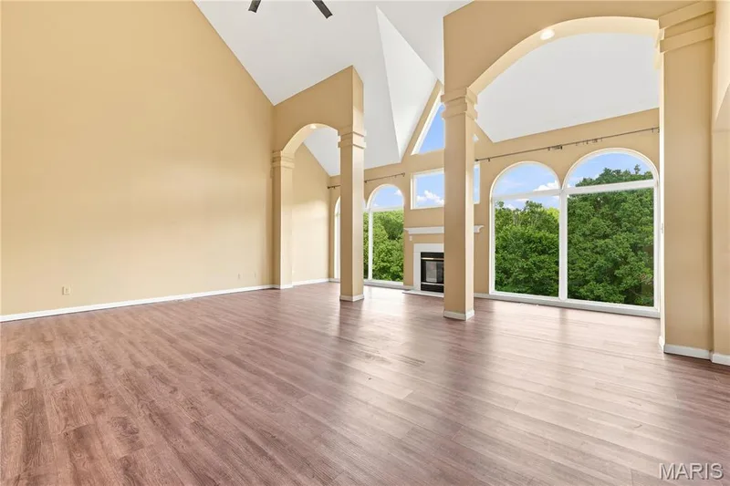 542 Eagles Nest Court, Wildwood, MO 63011 — listing photo 8 of 38
