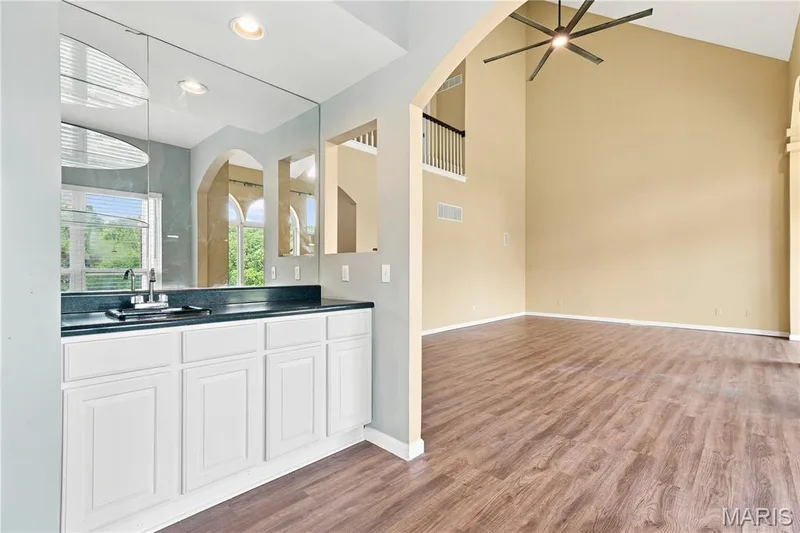 542 Eagles Nest Court, Wildwood, MO 63011 — listing photo 11 of 38
