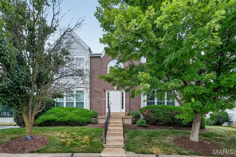 101 Timber Creek Drive, O'Fallon, MO β listing photo 1