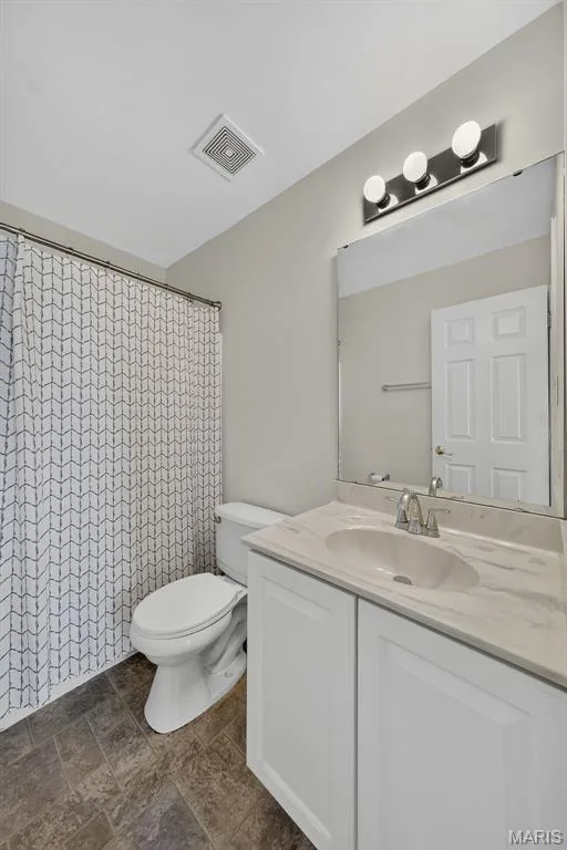 hall Bath — 101 Timber Creek Drive, O'Fallon, MO 63368