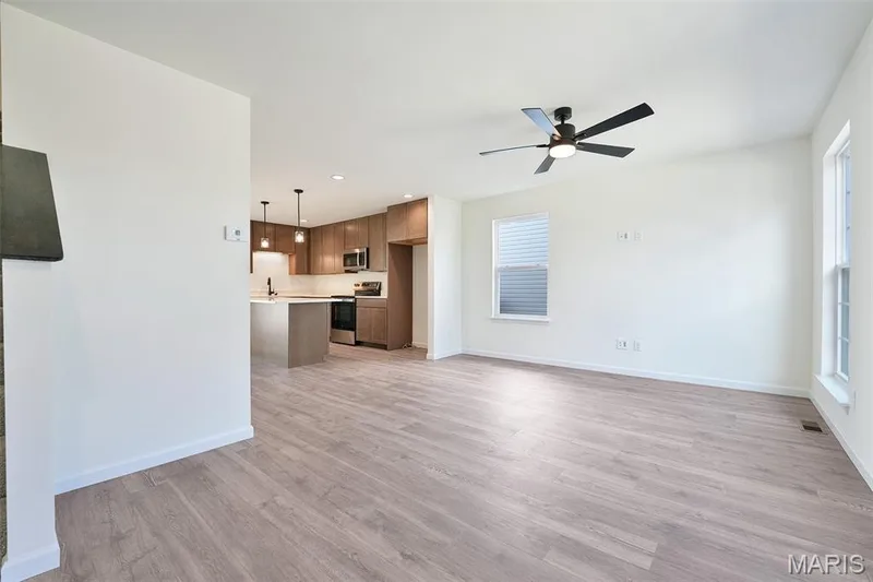 160 Sunset Terrace Drive, O'Fallon, MO 63385 — listing photo 2 of 21
